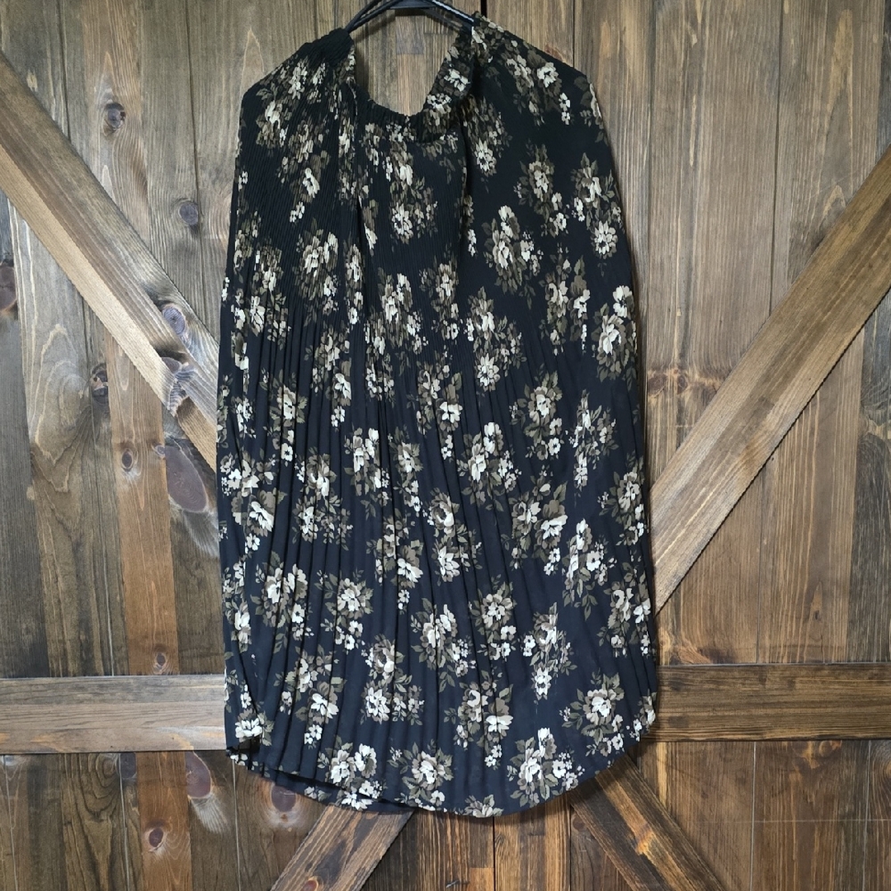 🔸️5/$25🔸️Sag Harbor Floral Skirt